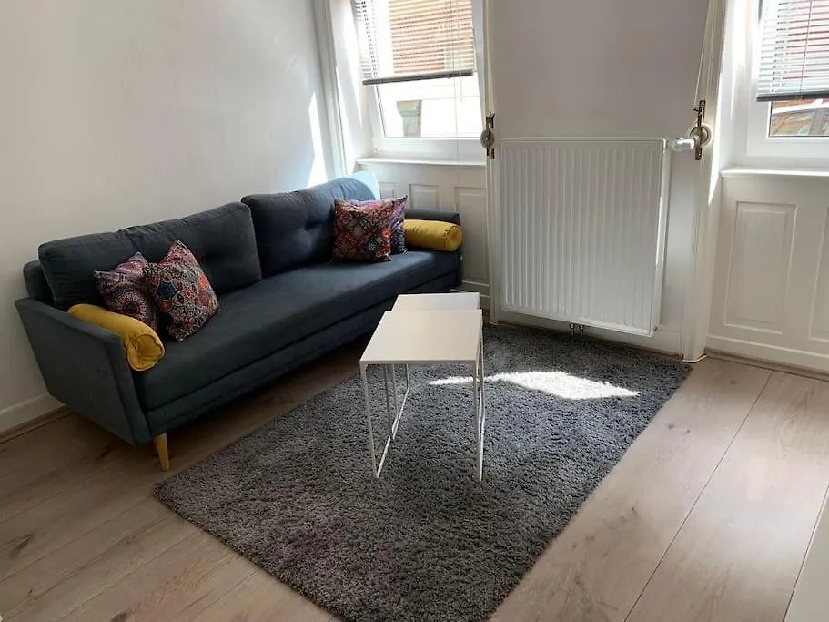 Gemuetliche Altbauwohnung In Stuttgart Ostendplatz Apartment